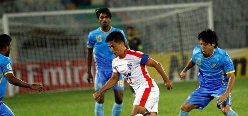 Sunil Chhetri in action against Abahani Dhaka