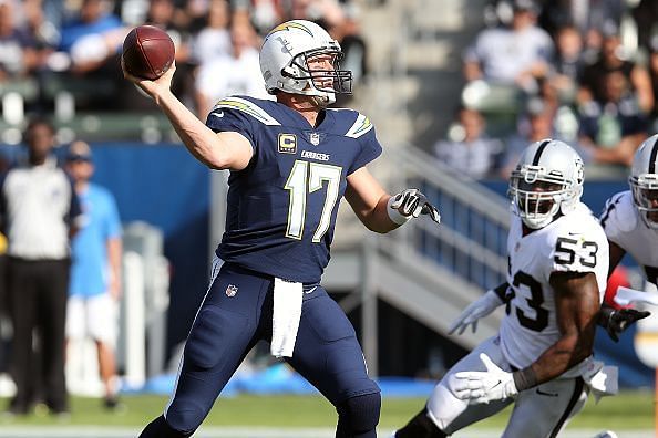 Oakland Raiders v Los Angeles Chargers