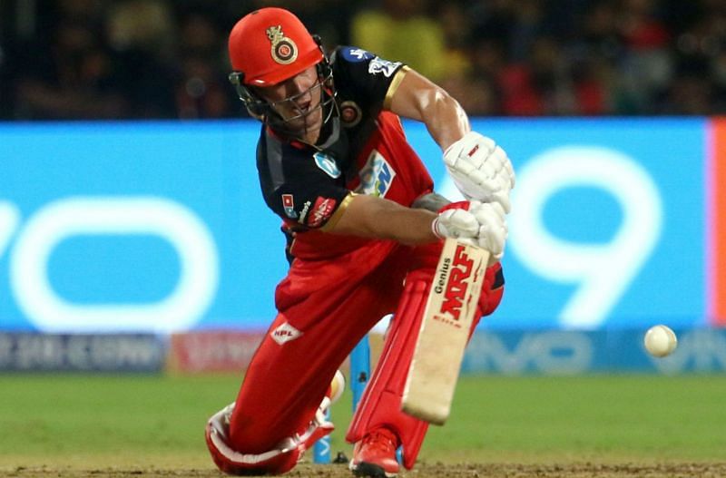 AB de Villiers playing the Dilscoop 