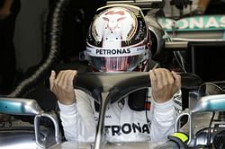 Uncertainty about when Hamilton will sign his new contract