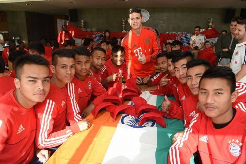 Bayern Munich star James Rodriguez pays a little visit to the Indian boys who participated in the tournament.