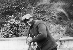Trump pardons boxer Jack Johnson, first black heavyweight champ