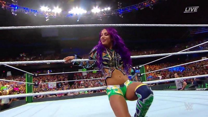 Sasha Banks tripped on her way to the ring 