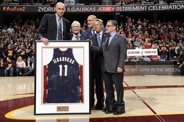 Cleveland Cavaliers retiring Zydrunas Ilgauskas' jersey