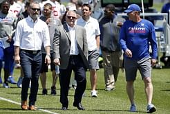 Giants minicamp ends with helmet-swinging scuffle