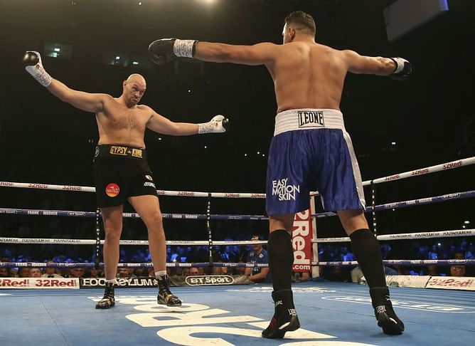 Tyson Fury wins farcical comeback fight