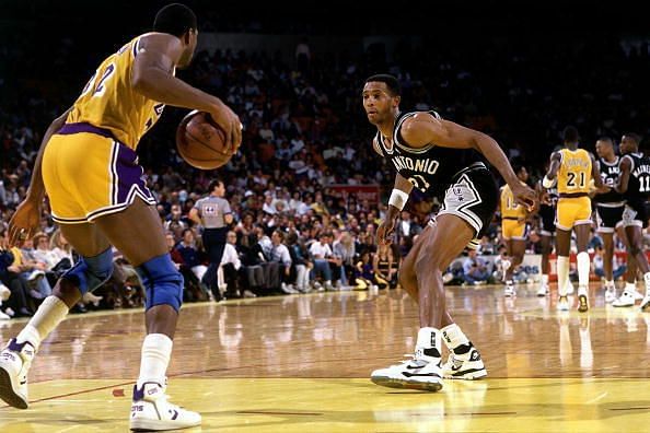 Alvin Robertson defends Magic Johnson