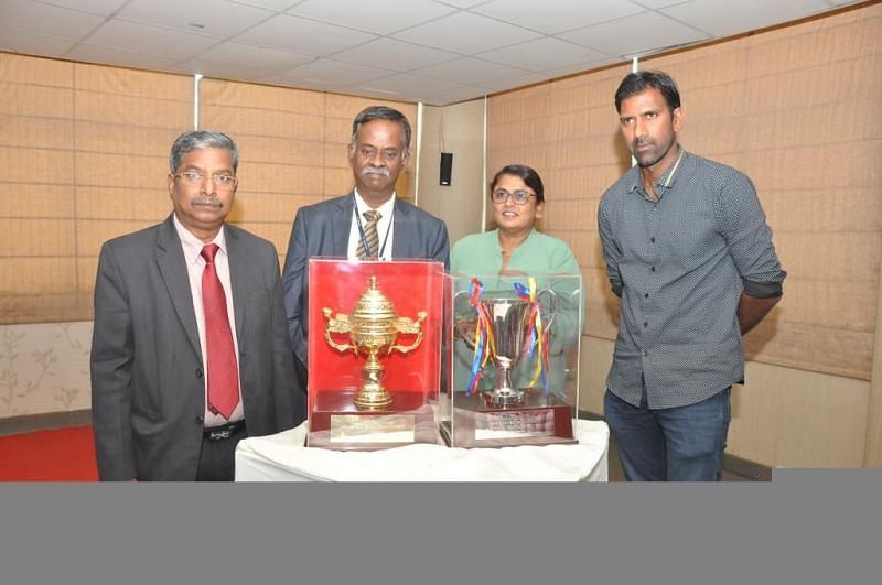 (L to R Standing:&nbsp;Mr. R. Manimaran, GM Indian Bank, Corporate Office and Mr. A. Ramu, GM Indian Bank, Zonal Office, Chennai (South),&nbsp;Ms. Sudha Shah, Former Indian Cricketer &amp; national Selector,&nbsp;Mr. L. Balaji, Former Indian Cricketer)&nbsp;