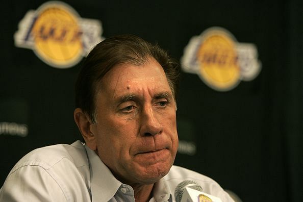 El Segundo, Ca. &Acirc; Los Angeles Lakers coach Rudy Tomjanovich announces his resignation Wednesday at