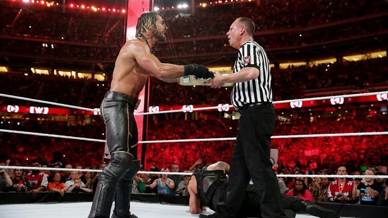 Seth Rollins cashes in the Money in the Bank at WrestleMania 31