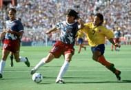 1994 World Cup Finals. Pasadena USA. 22nd June, 1994. USA 2 v Colombia 1. USA's Marcel Balboa clears the ball from Colombia's De Avila