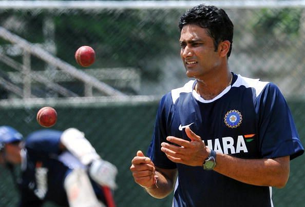 Indian cricket captain Anil Kumble prepa