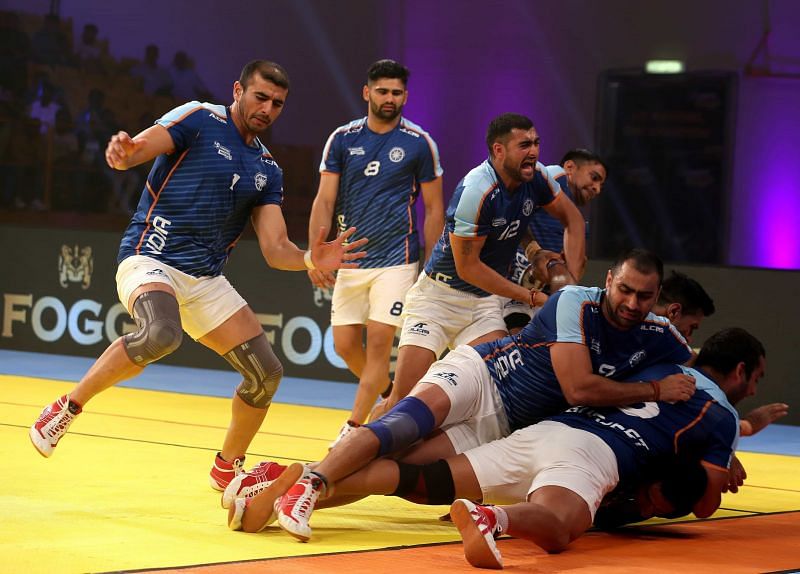 Indian players in action against Pakistan on Day 1 of Kabaddi Masters 2018