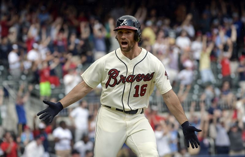 Culberson wins it again for Braves with pinch-hit HR in 9th