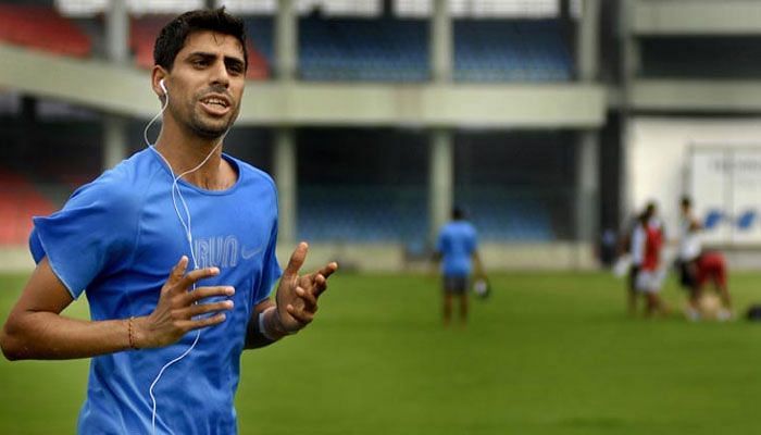 Image result for Ashish Nehra sprinting hd images