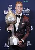 Devils' Taylor Hall edges MacKinnon, wins NHL MVP award