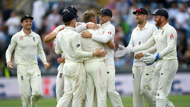 Bess and Broad to the fore as England end winless streak in style