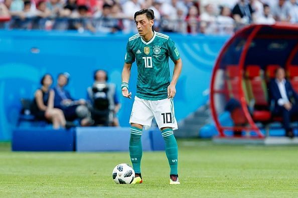 3 players who are likely to replace Ozil in the centre attacking midfield role for Germany