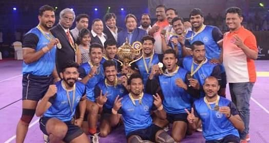 Team Maharashtra after winning 65th Nationals