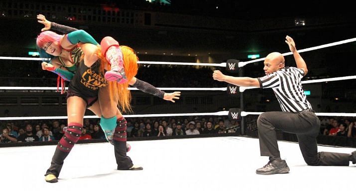 Asuka vs. Becky Lynch