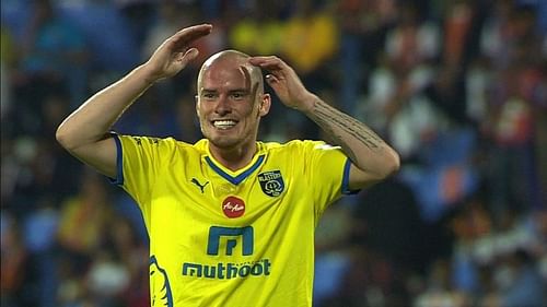 Iain Hume