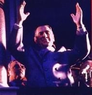 Juan Perón saluting the crowd, the inspiration of the Argentina 1978 logo