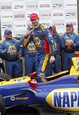 Alexander Rossi runs away with IndyCar race at Mid-Ohio