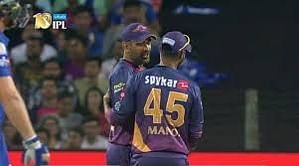 5 Moments when MS Dhoni's wit and humor came to the forefront