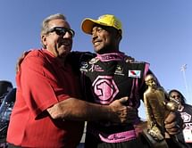 Hotrod team donates brains, urges same from military members