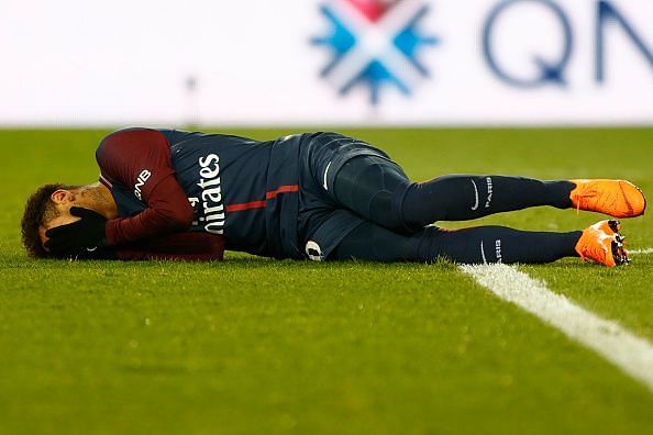 Injury PSG&#039;s Brazilian forward Neymar Jr