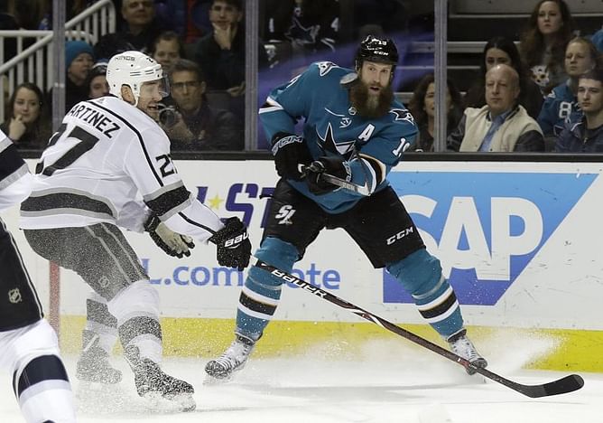 Sharks re-sign forwards Joe Thornton, Tomas Hertl