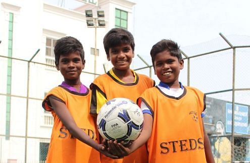 Education Nurtures Aspiring Footballers An Aon Cry Initiative