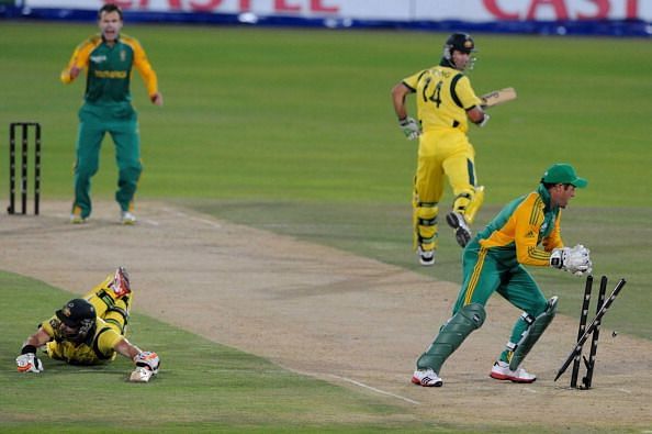 South Africa v Australia - 1st One Day International