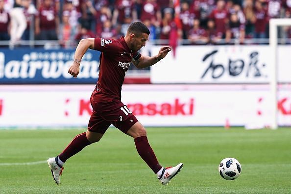 5 superstar players playing in Asian football leagues