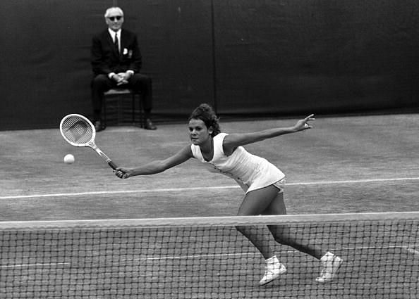 Sport, Tennis, All England Lawn Tennis Championships, Ladies Singles Semi Final, 30th June 1971, Australia&#039;s Evonne Goolagong on her way to winning her Centre Court match against USA&#039;s Billie Jean-King