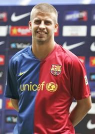 FC Barcelona's new signing football play