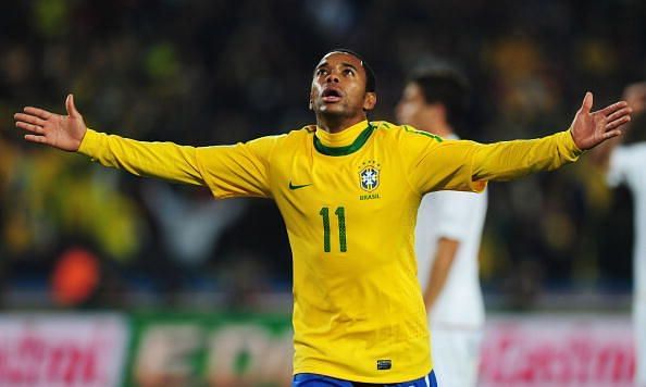 Brazil v Chile: 2010 FIFA World Cup - Round of Sixteen