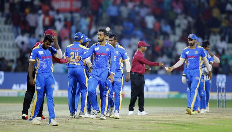 Siechem Madurai Panthers batsman Arun Karthik, who scored 39 runs against  Chepauk Super Gillies