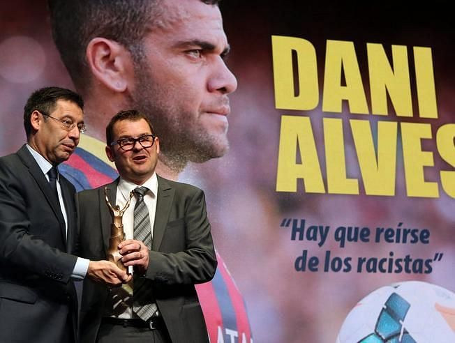 Dani Alves slammed Bartomeu 