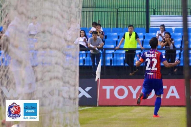 Port FC Captain David Rochela celebrates goal over Ubon UMT