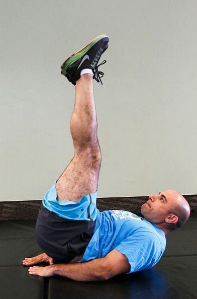 Orthopedic surgeon demonstrated a hip workout