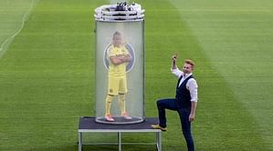 WATCH: Former Arsenal player unveiled in surreal magic trick at new club