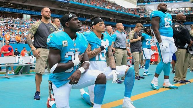 Dolphins' Kenny Stills calls out NFL for 'blackballing' Colin Kaepernick, Eric Reid