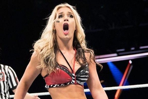 Toni Storm suffers injury at the worst time