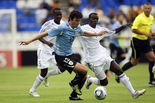 Juan Cruz Mascia playing for Uruguay U-17. 