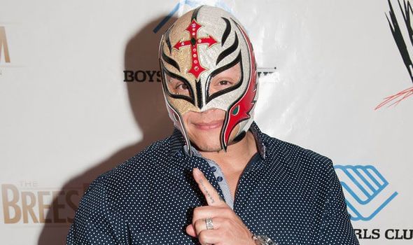 NJPW News: Rey Mysterio teases a huge NJPW match