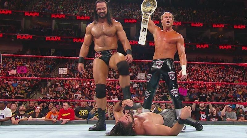 Rollins vs McIntyre and Ziggler