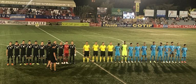 India U20 team lines up with Argentina U20 team at the Cotif Cup
