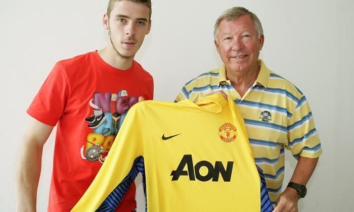 Image result for de gea signs for united 2011