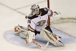 Ducks sign G John Gibson to 8-year, $51.2 million extension